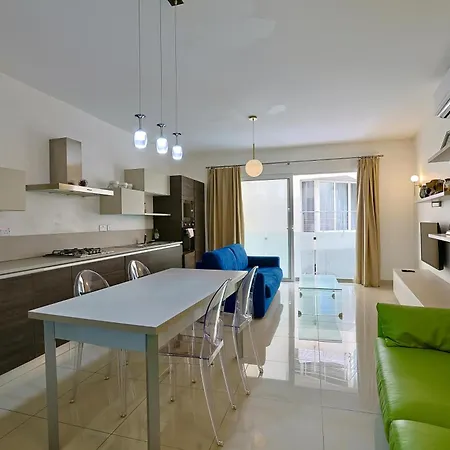 Sliema Coastal Stay