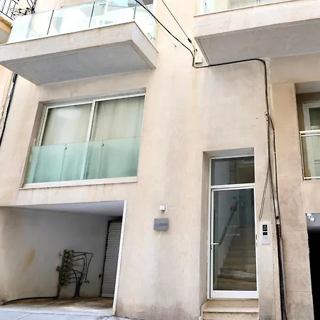 Sliema Coastal Stay *